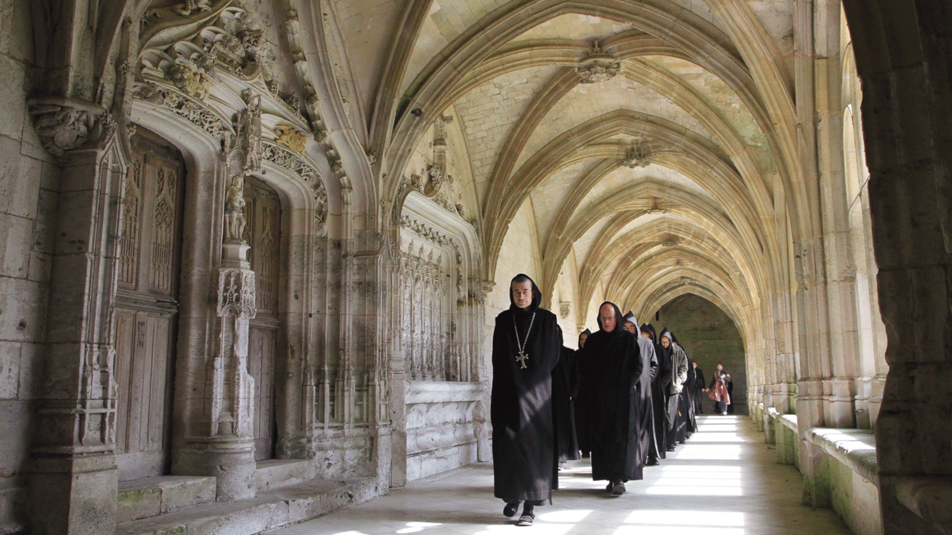 Saint-Wandrille cloister procession adjusted