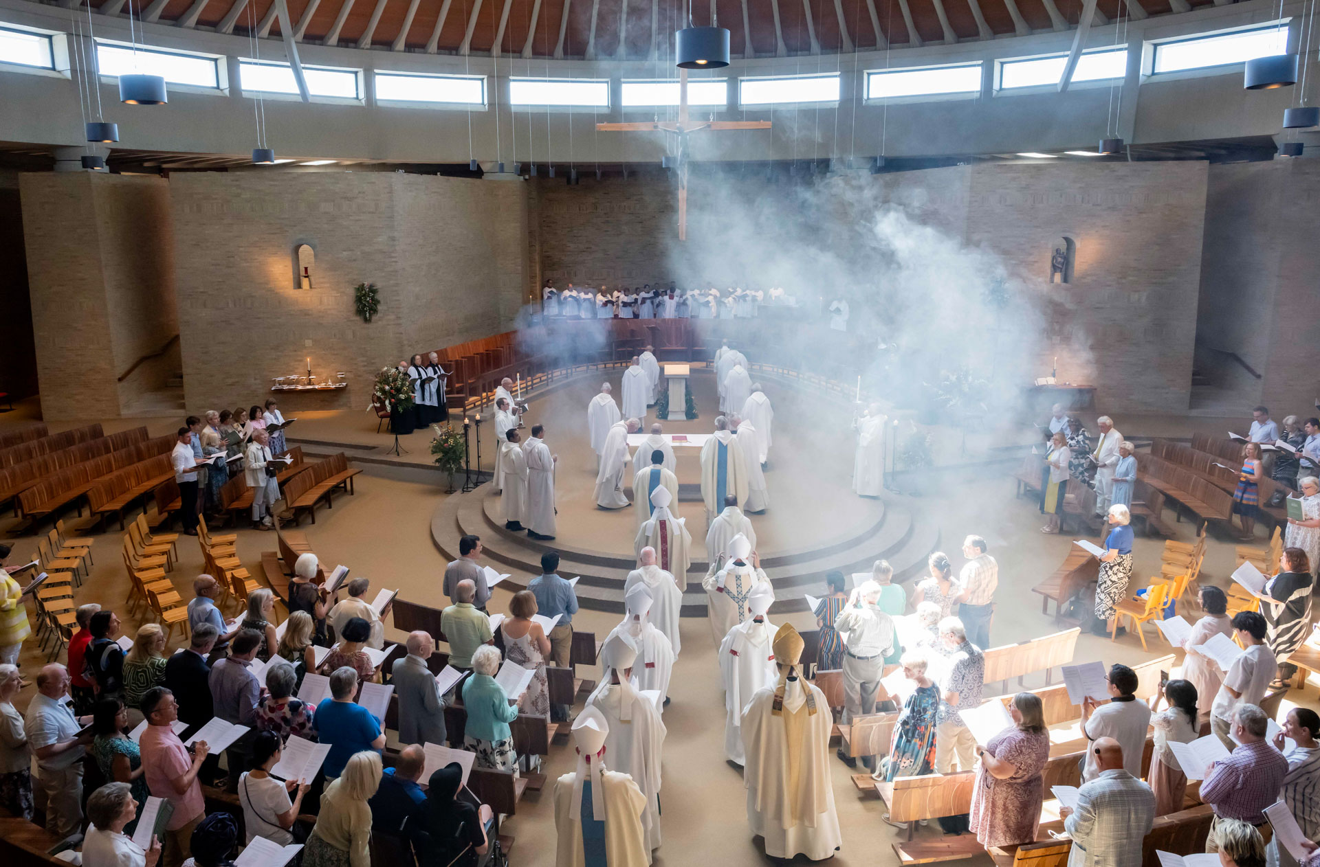 Worth Abbey 50-jähriges Jubiläum 2025