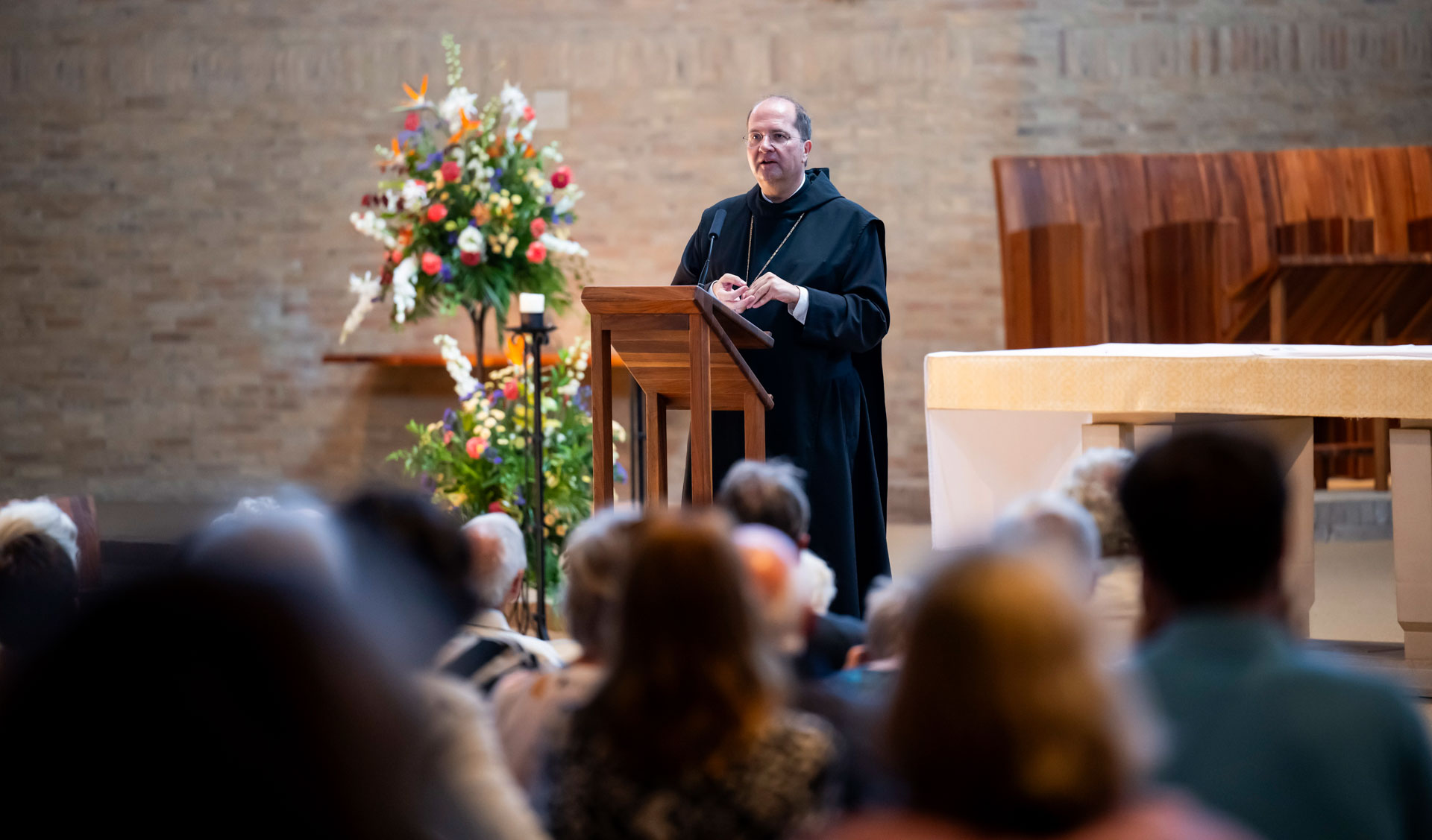 Worth Abbey 50-jähriges Jubiläum 2025